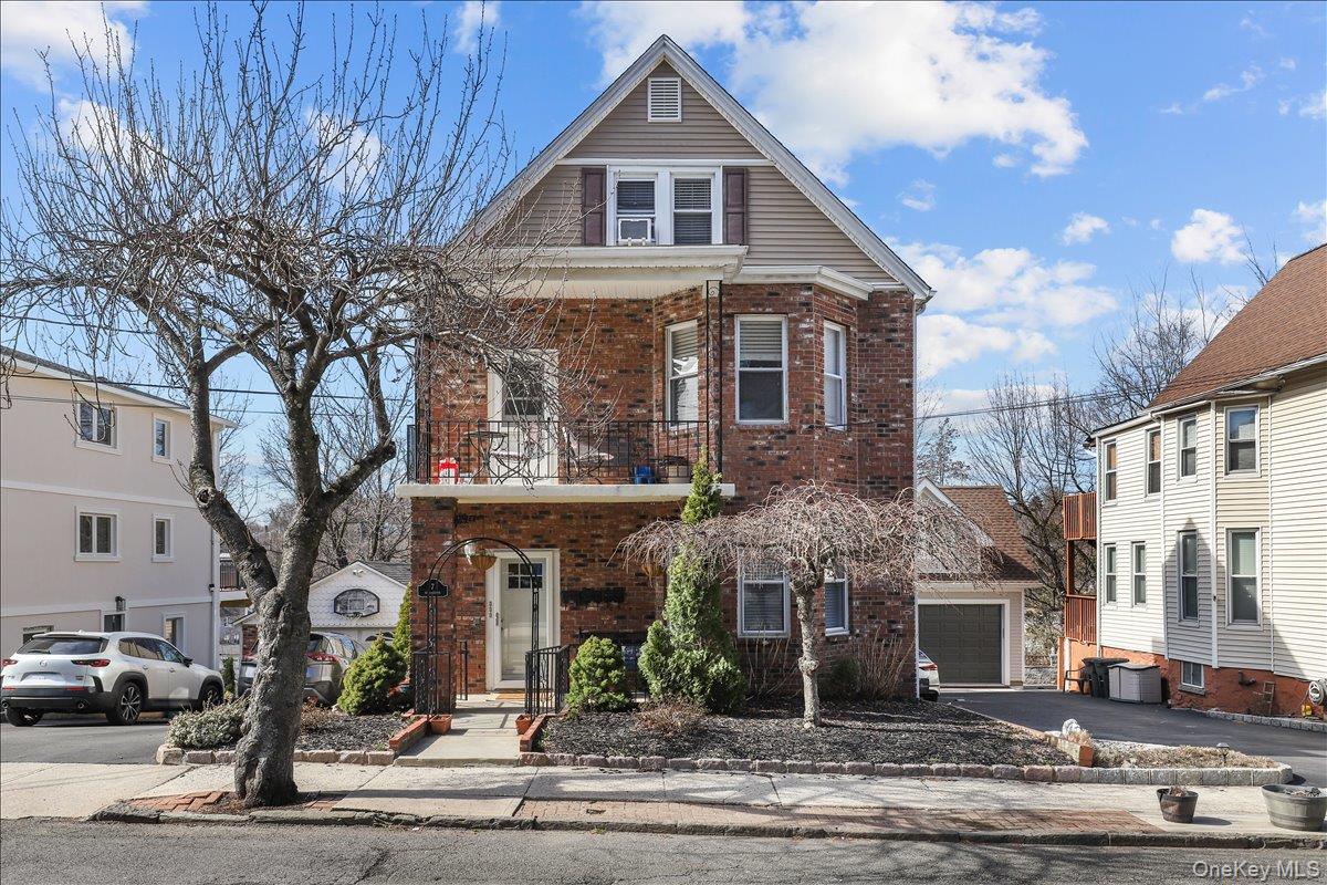 7 Oak Avenue