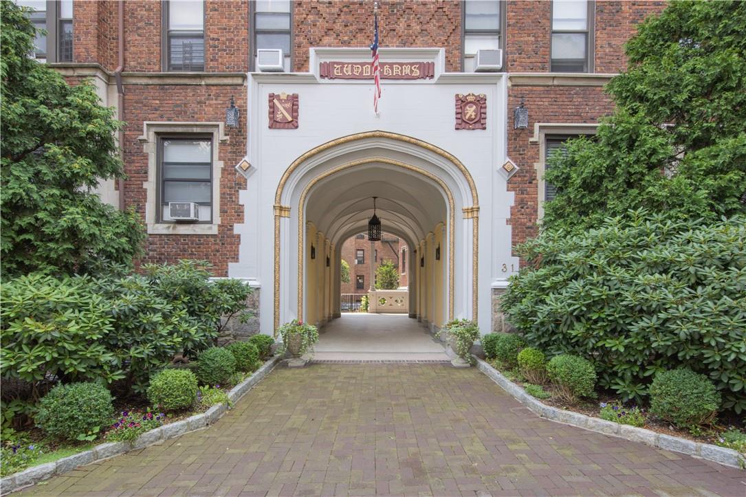 31 Pondfield Road W Unit: 24