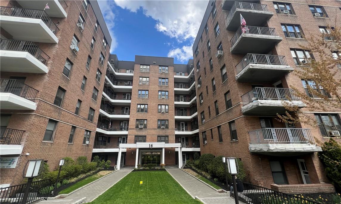 16 N BROADWAY Unit: 6Q
