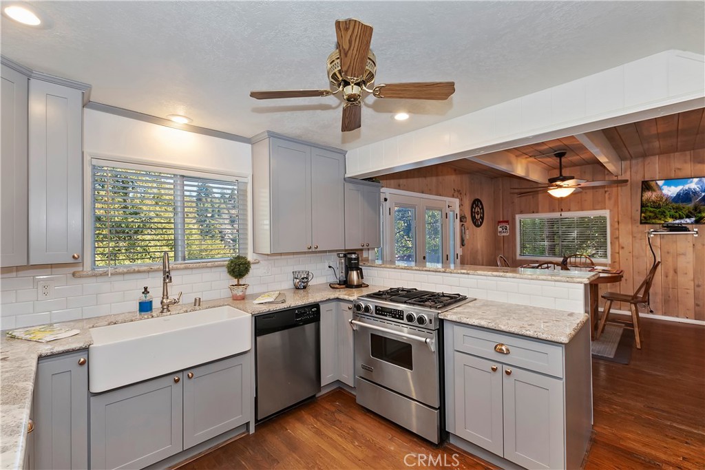 28621 Shenandoah Drive