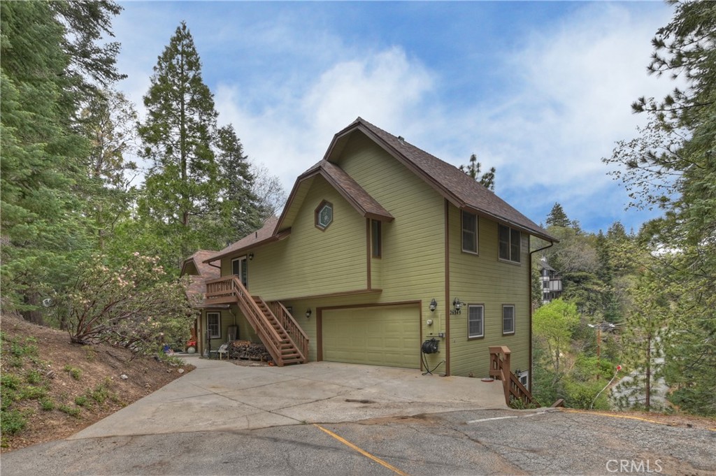 26349 Walnut Hills Drive