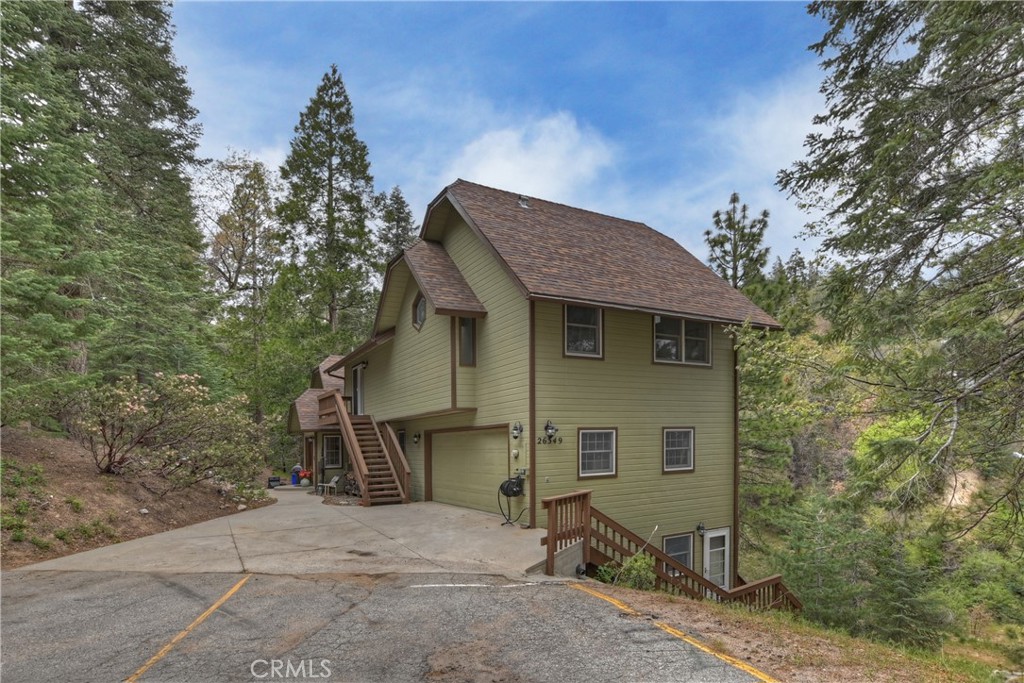 26349 Walnut Hills Drive