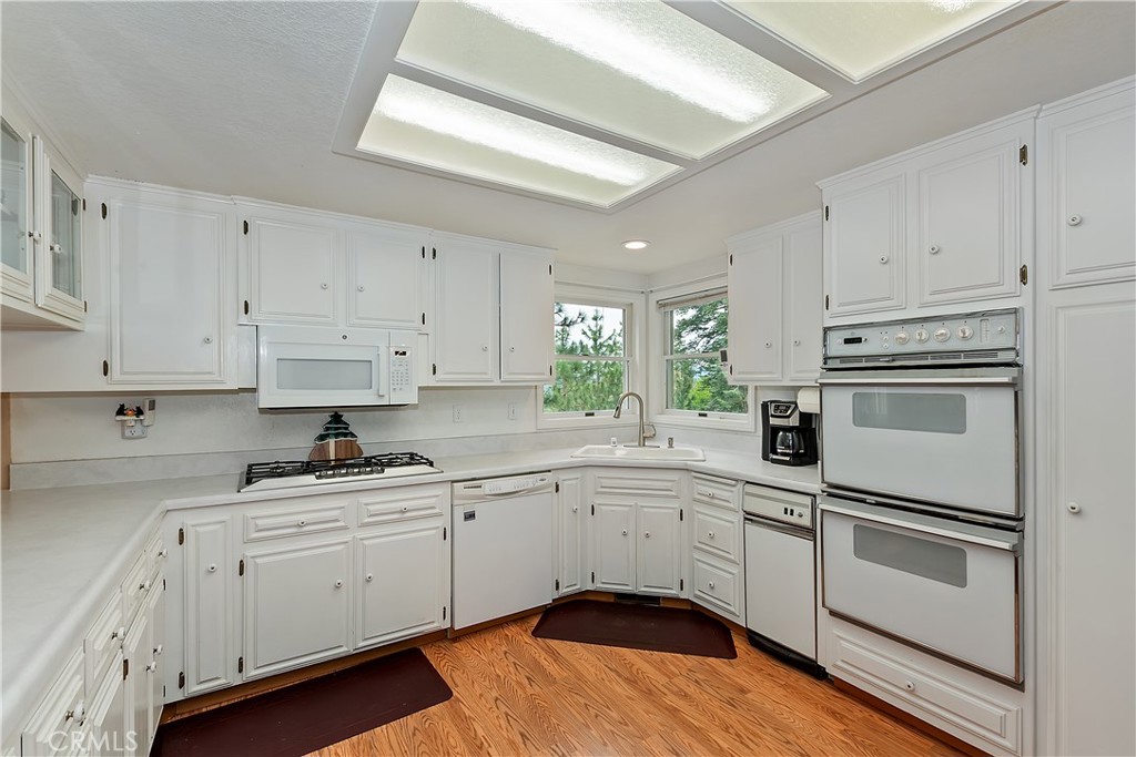 26349 Walnut Hills Drive