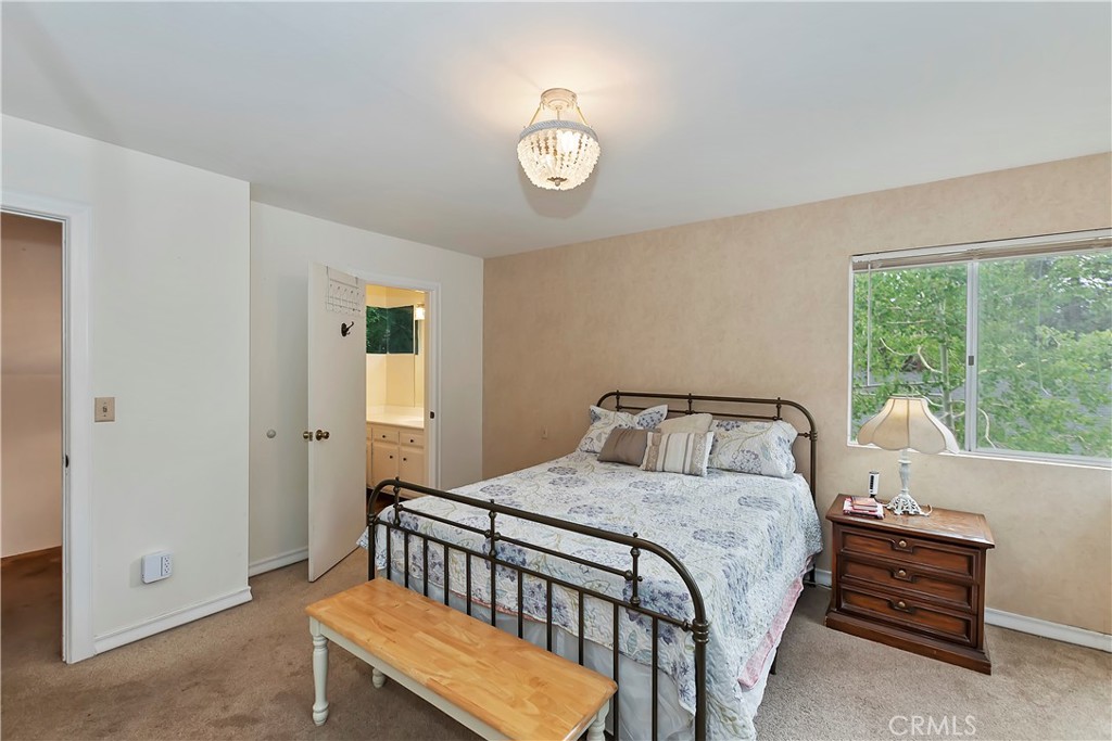 30997 Wild Oak Drive