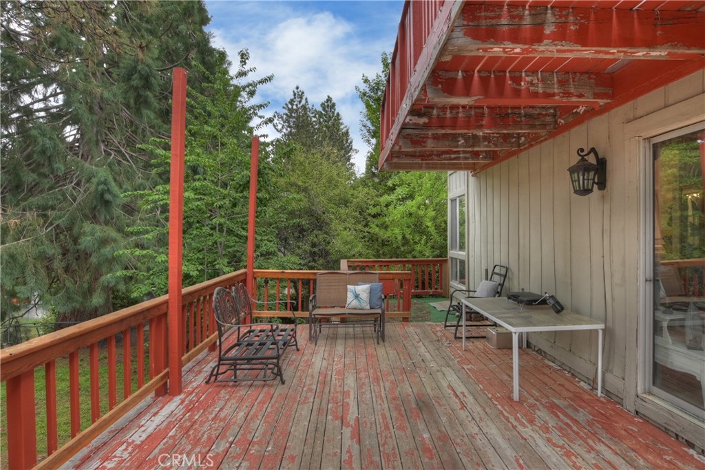 30997 Wild Oak Drive