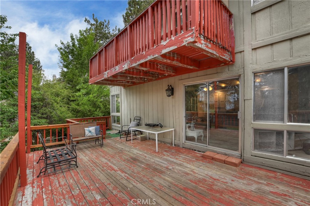 30997 Wild Oak Drive