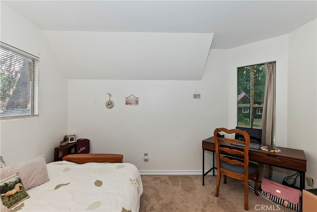 30997 Wild Oak Drive