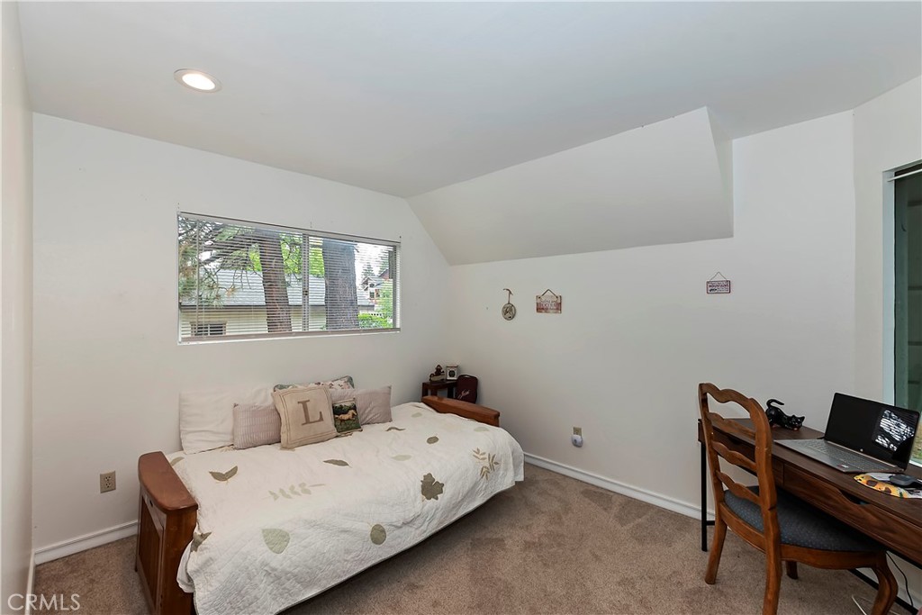 30997 Wild Oak Drive