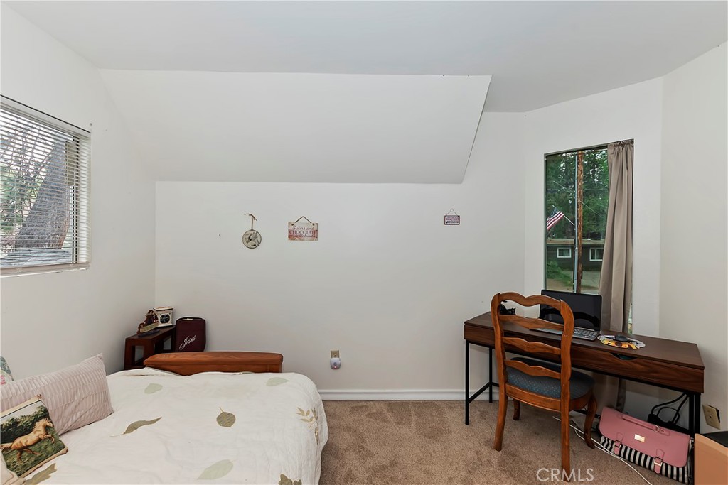 30997 Wild Oak Drive