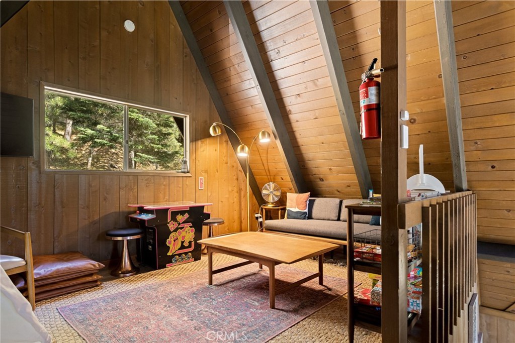 350 S. Fairway Dr