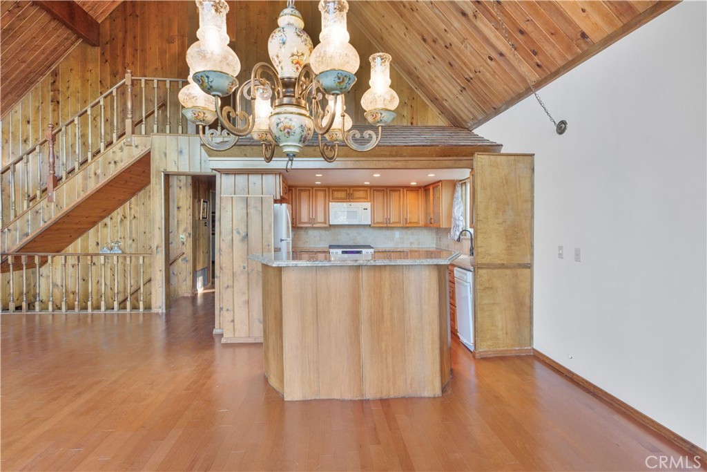 28992 Banff Dr