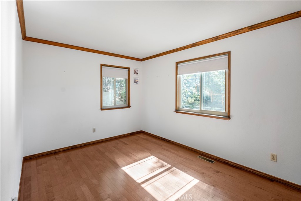 28992 Banff Dr