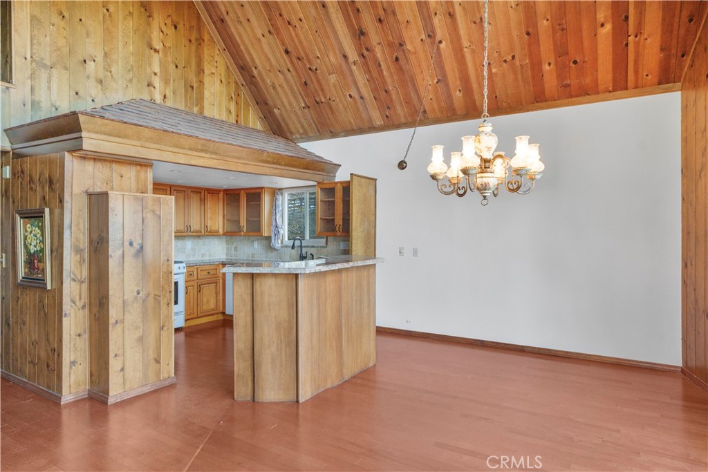 28992 Banff Dr