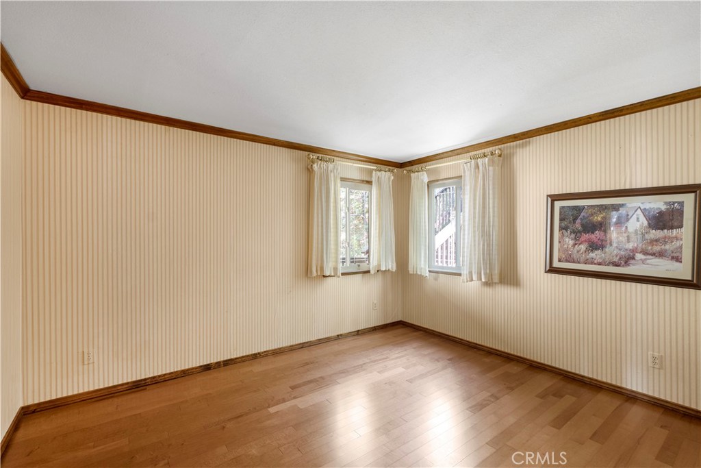 28992 Banff Dr