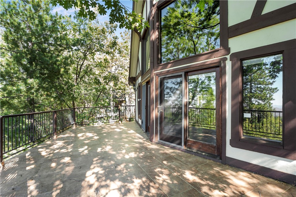 28992 Banff Dr