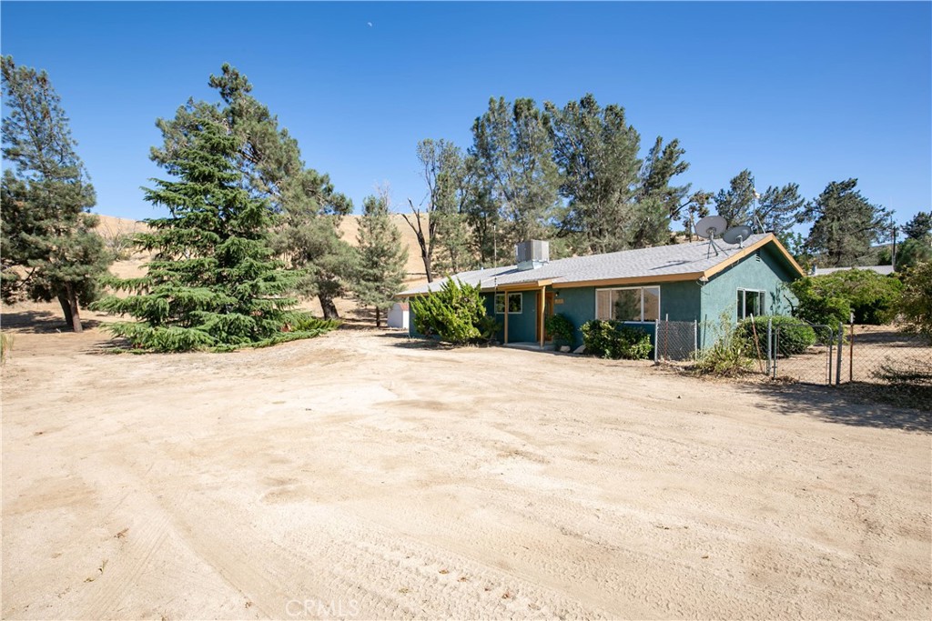 46404 Kings Canyon Road