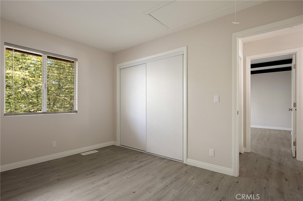 833 East Victoria
