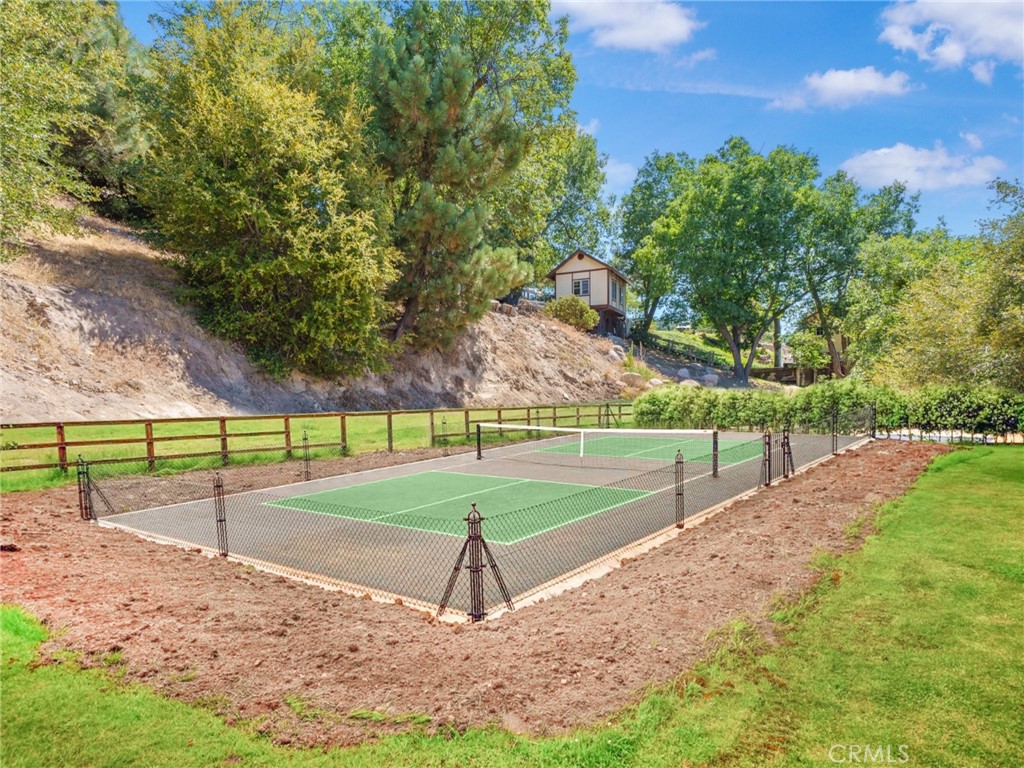 30757 Knoll View Drive