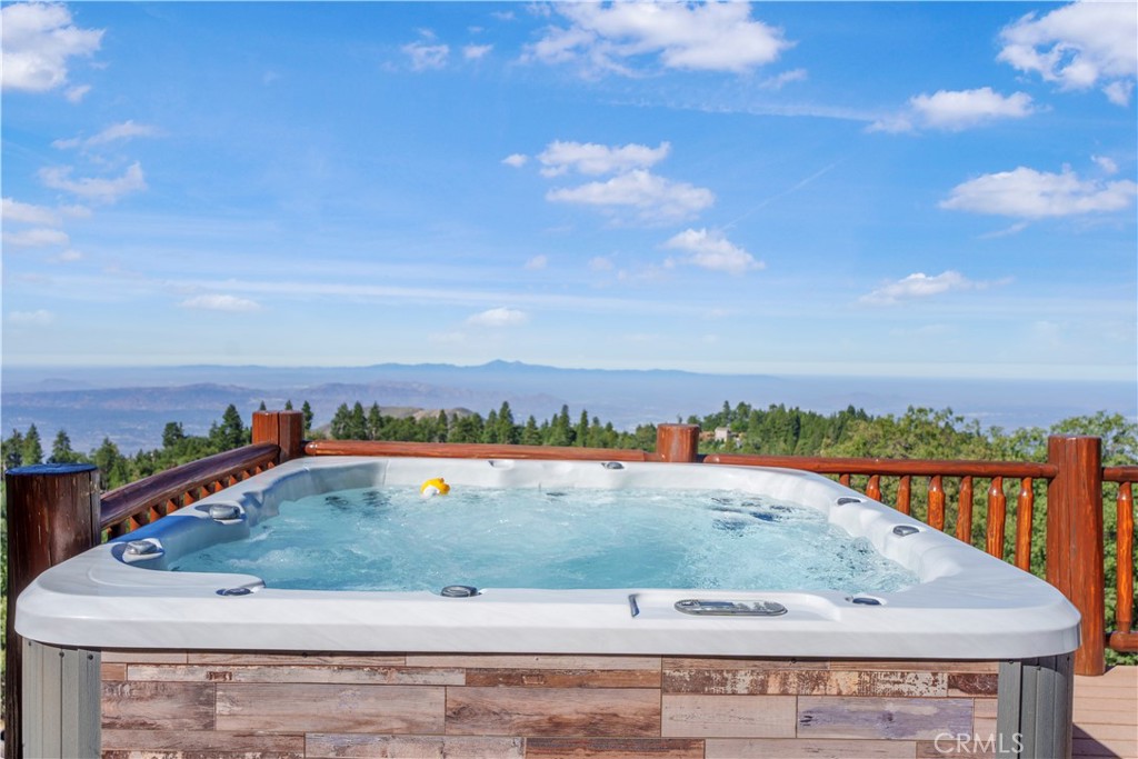 30757 Knoll View Drive