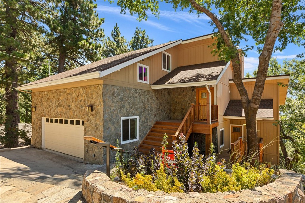 2461 Spring Oak Drive