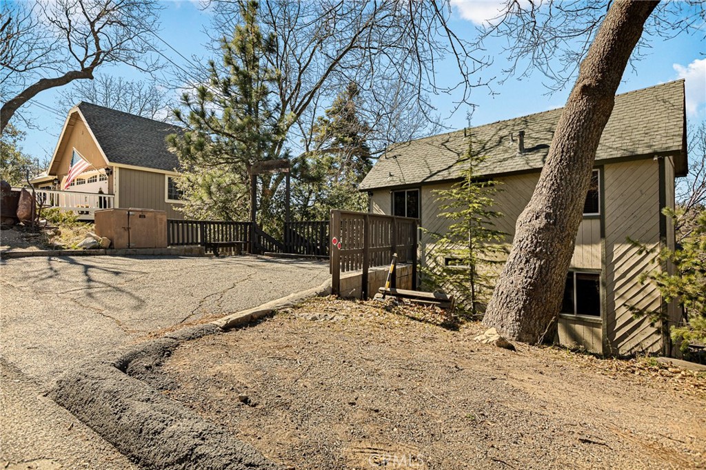 1256 Grass Valley