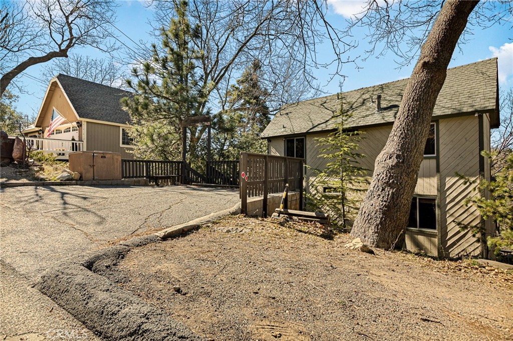 1256 Grass Valley