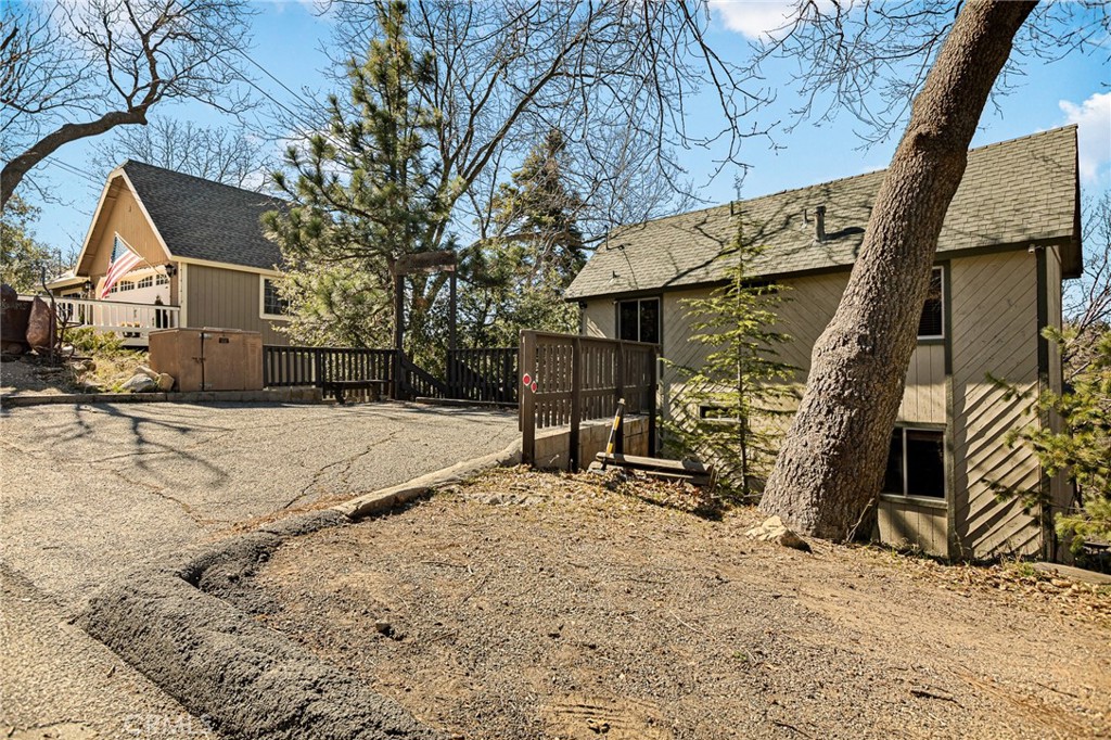 1256 Grass Valley