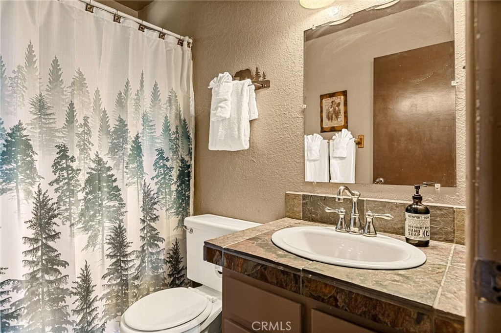 1256 Grass Valley