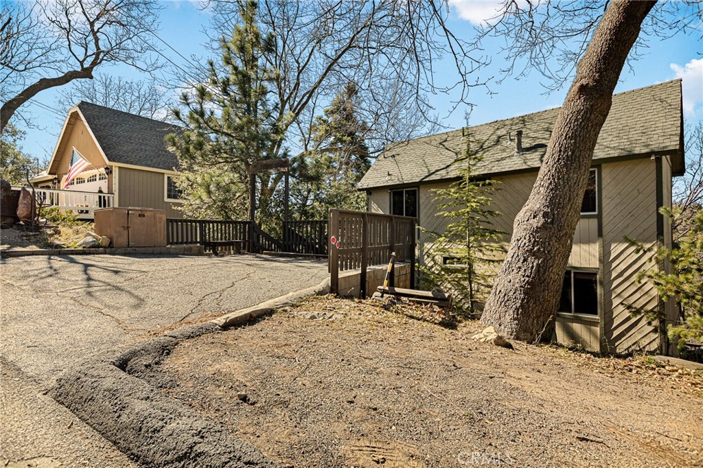 1256 Grass Valley