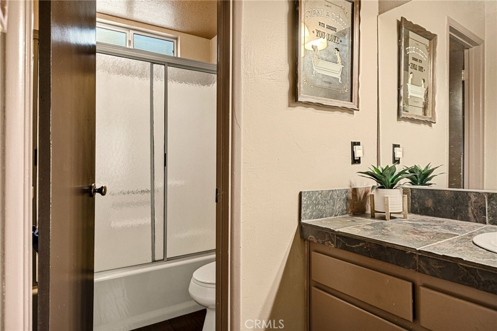 1256 Grass Valley