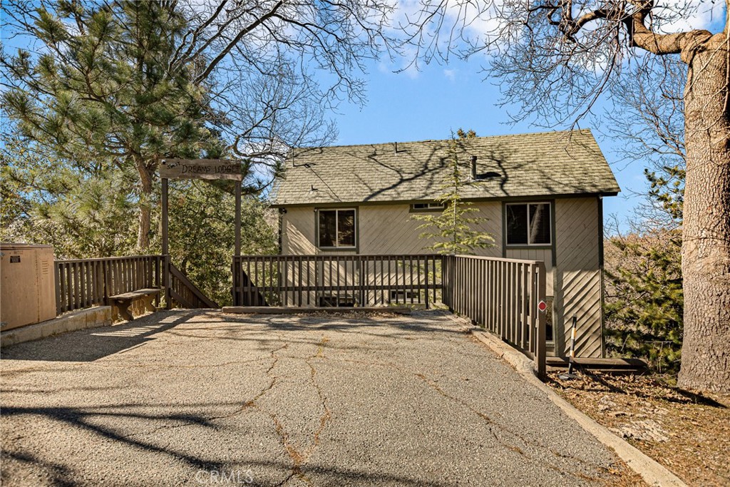 1256 Grass Valley