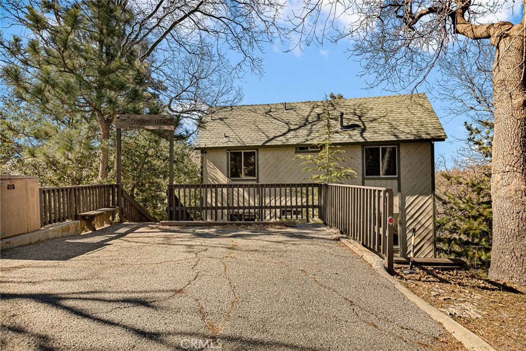 1256 Grass Valley