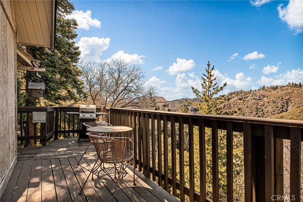 1256 Grass Valley