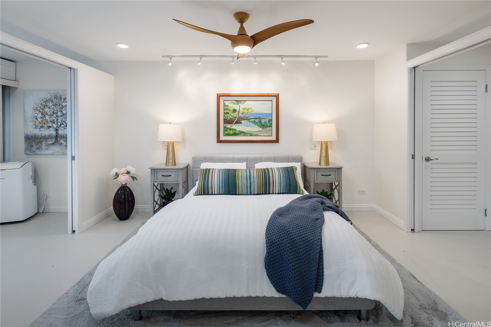 2895 Kalakaua Avenue 209