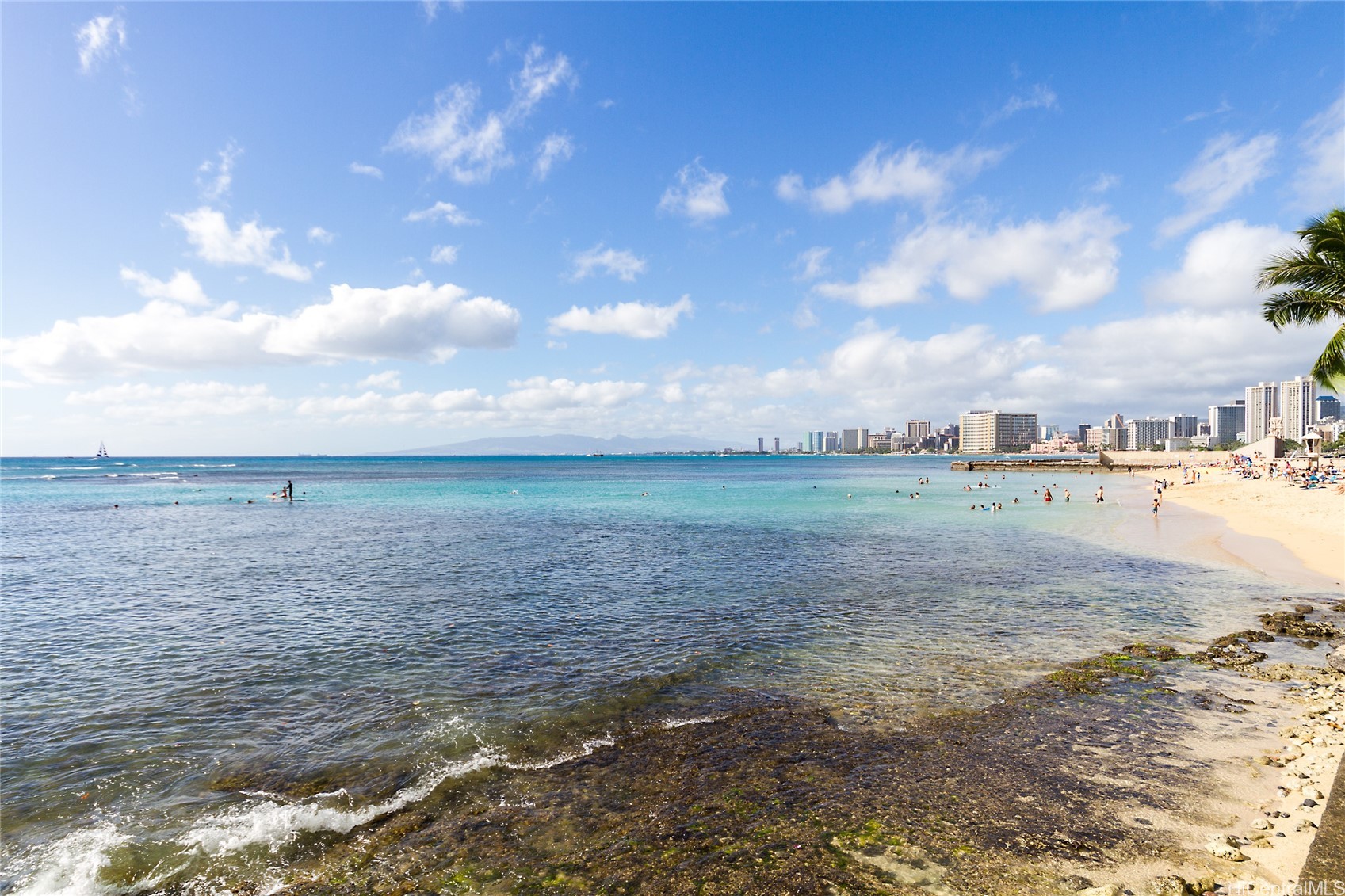 2895 Kalakaua Avenue 209