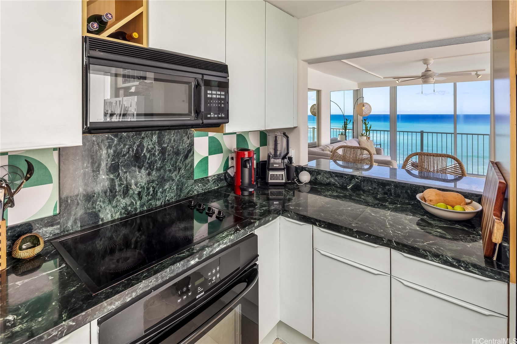 3015 Kalakaua Avenue 902