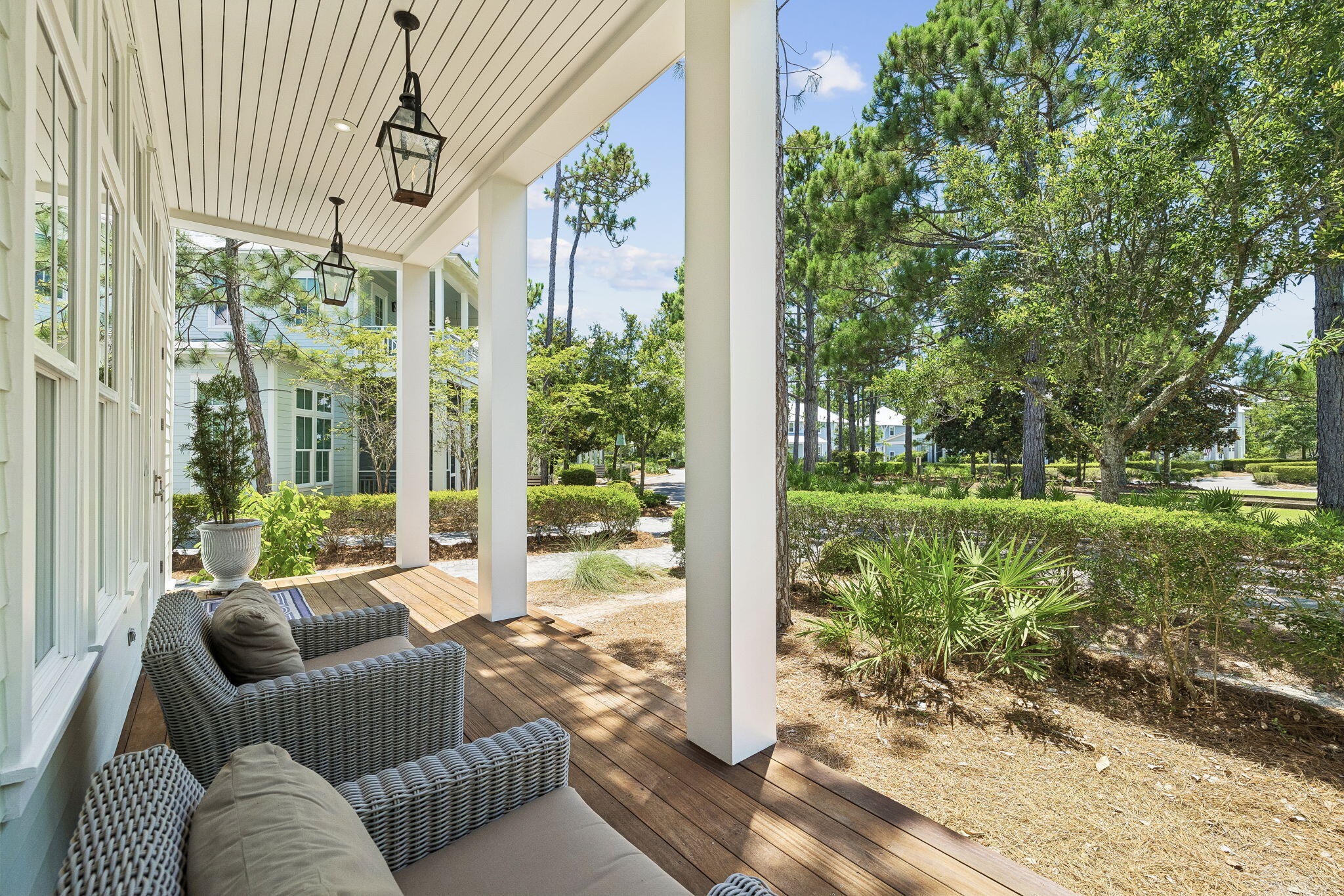 514 E Royal Fern Way