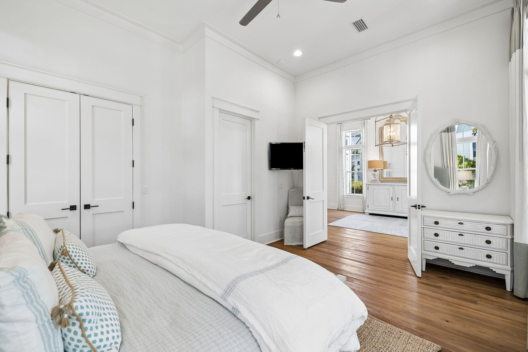 514 E Royal Fern Way