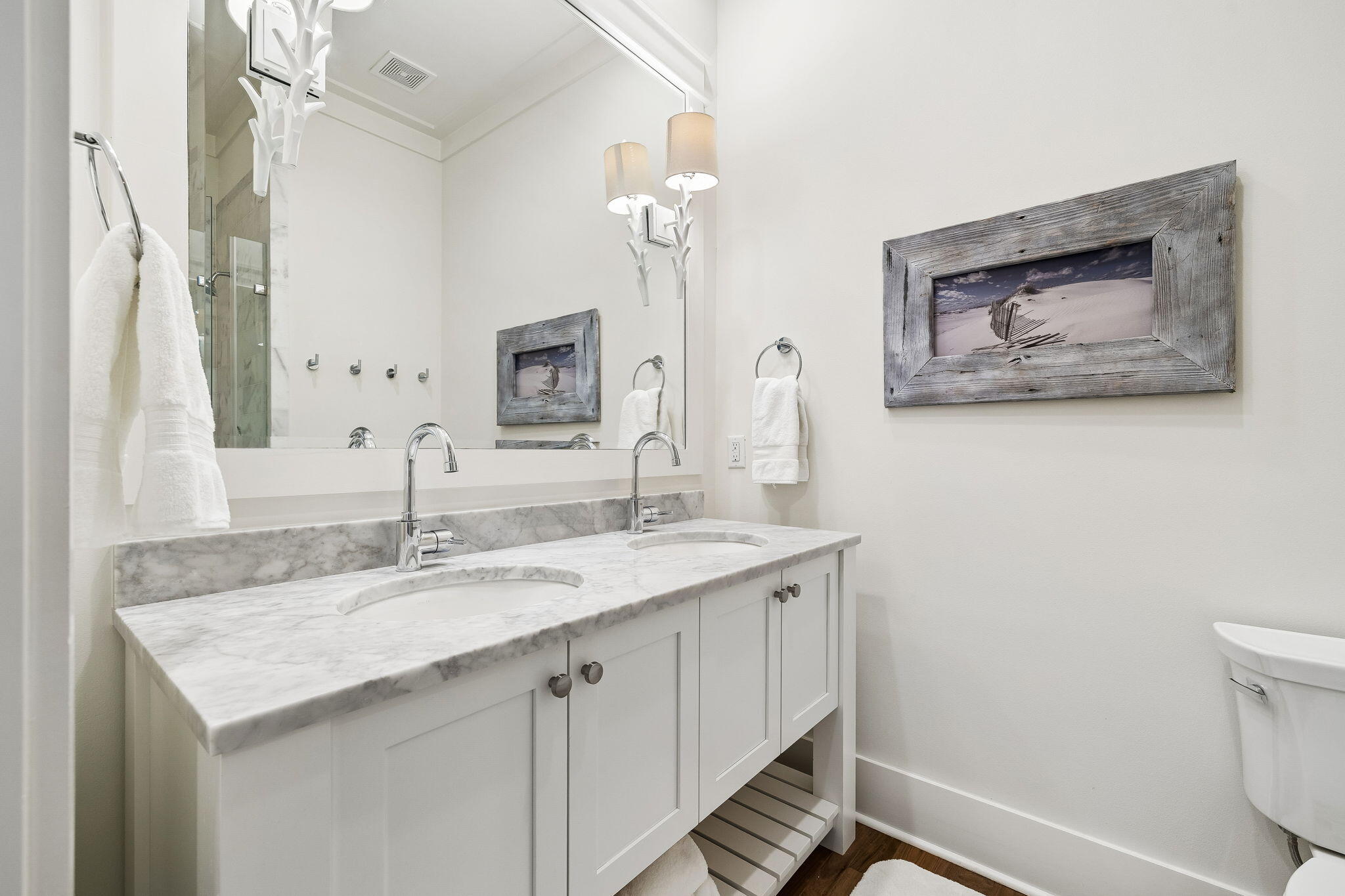 514 E Royal Fern Way