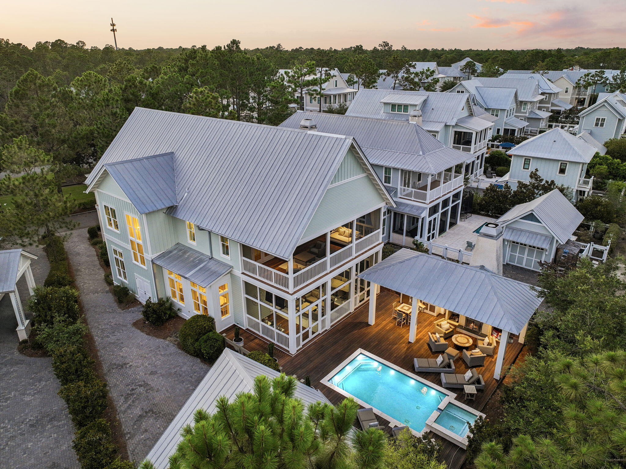 514 E Royal Fern Way