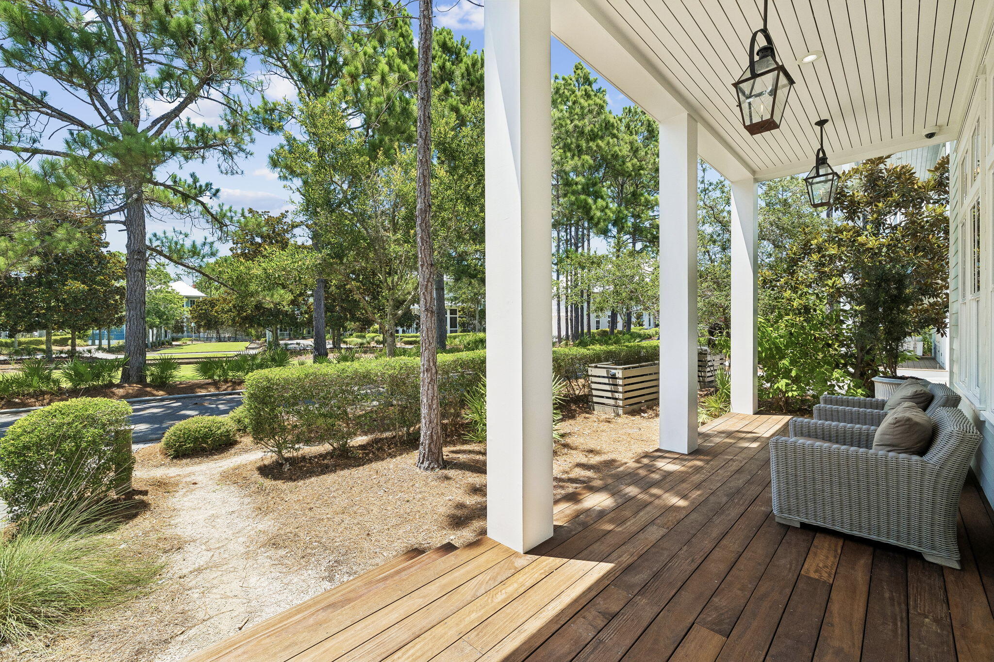 514 E Royal Fern Way