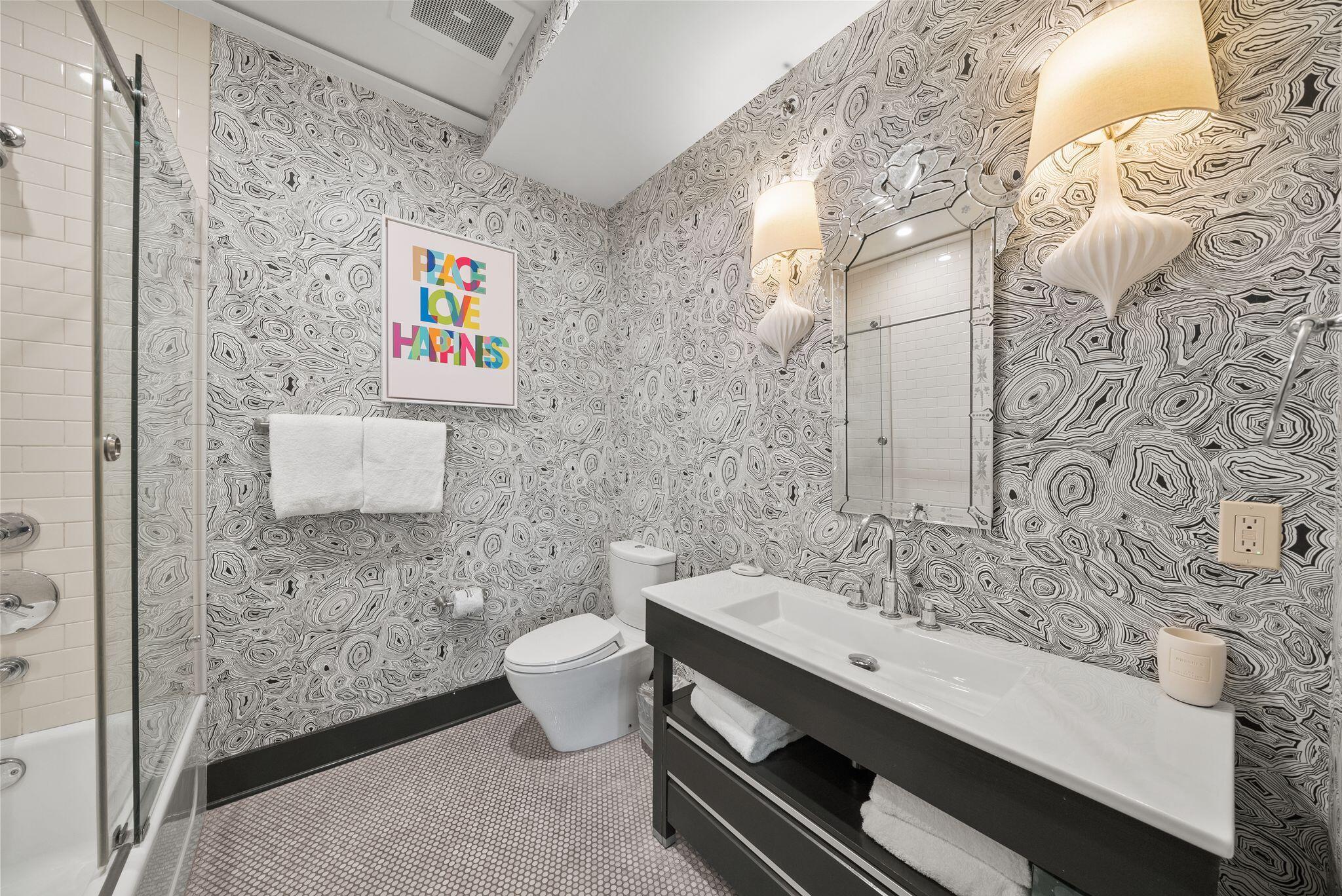 78 N Barrett Square # 1