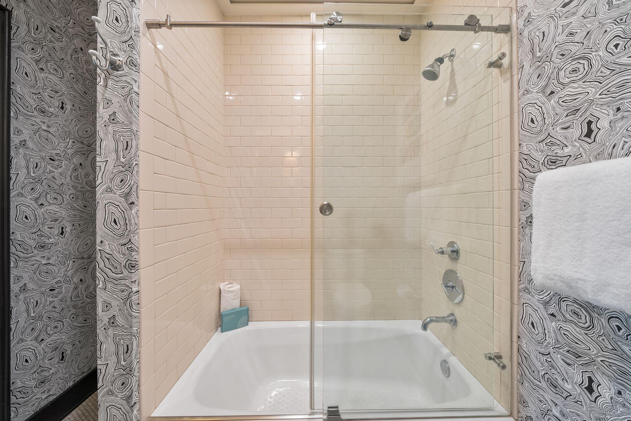 78 N Barrett Square # 1