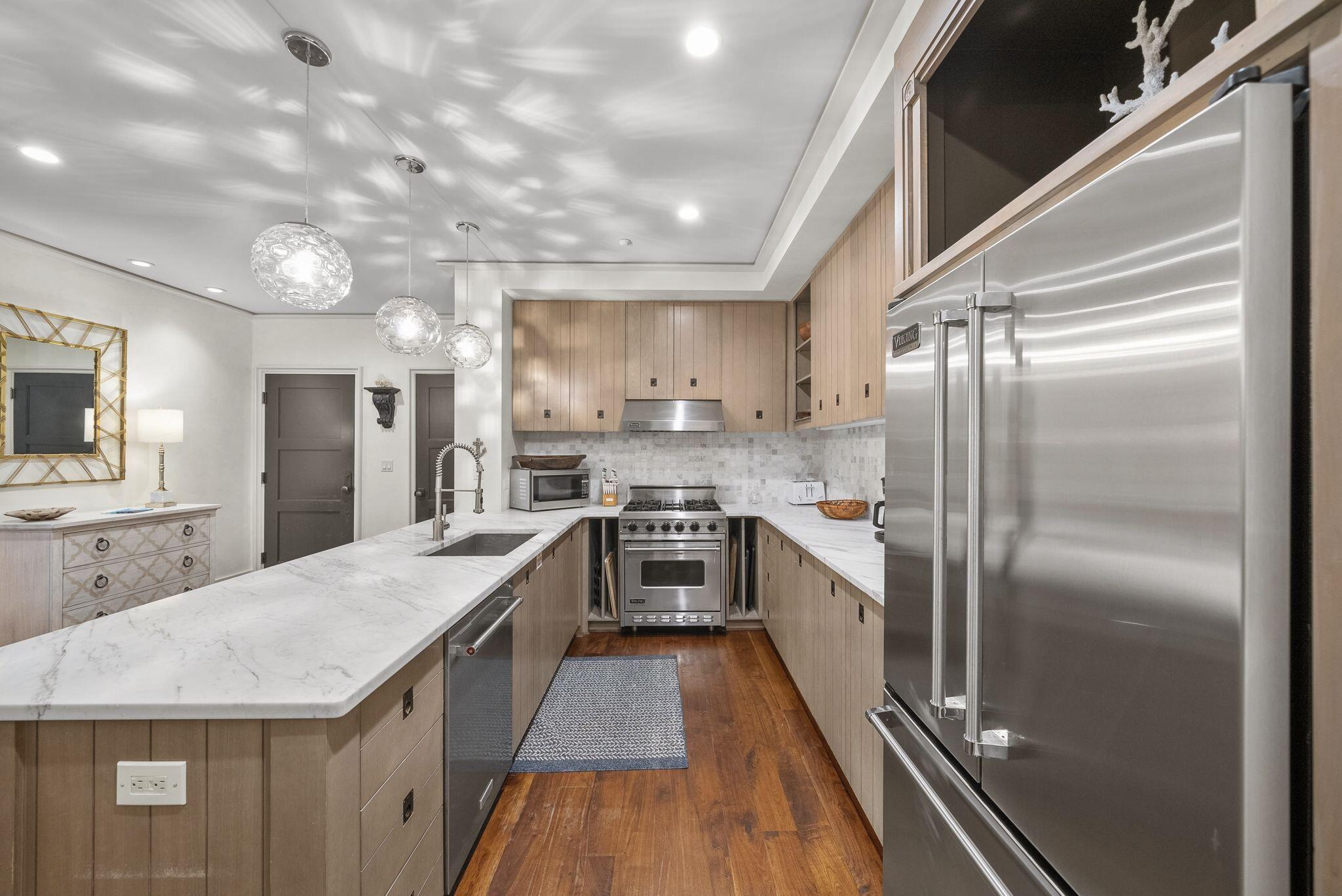78 N Barrett Square # 1
