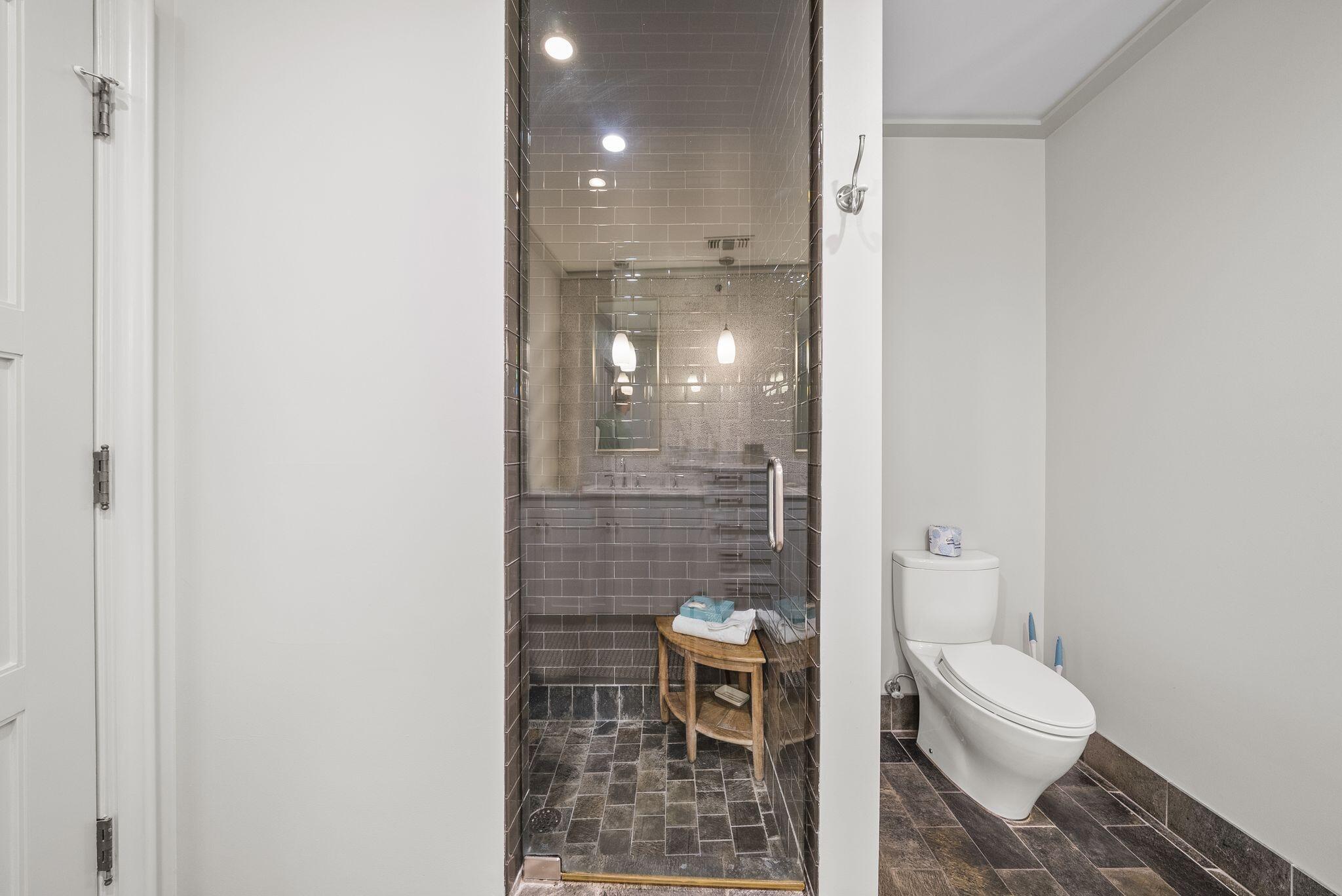 78 N Barrett Square # 1