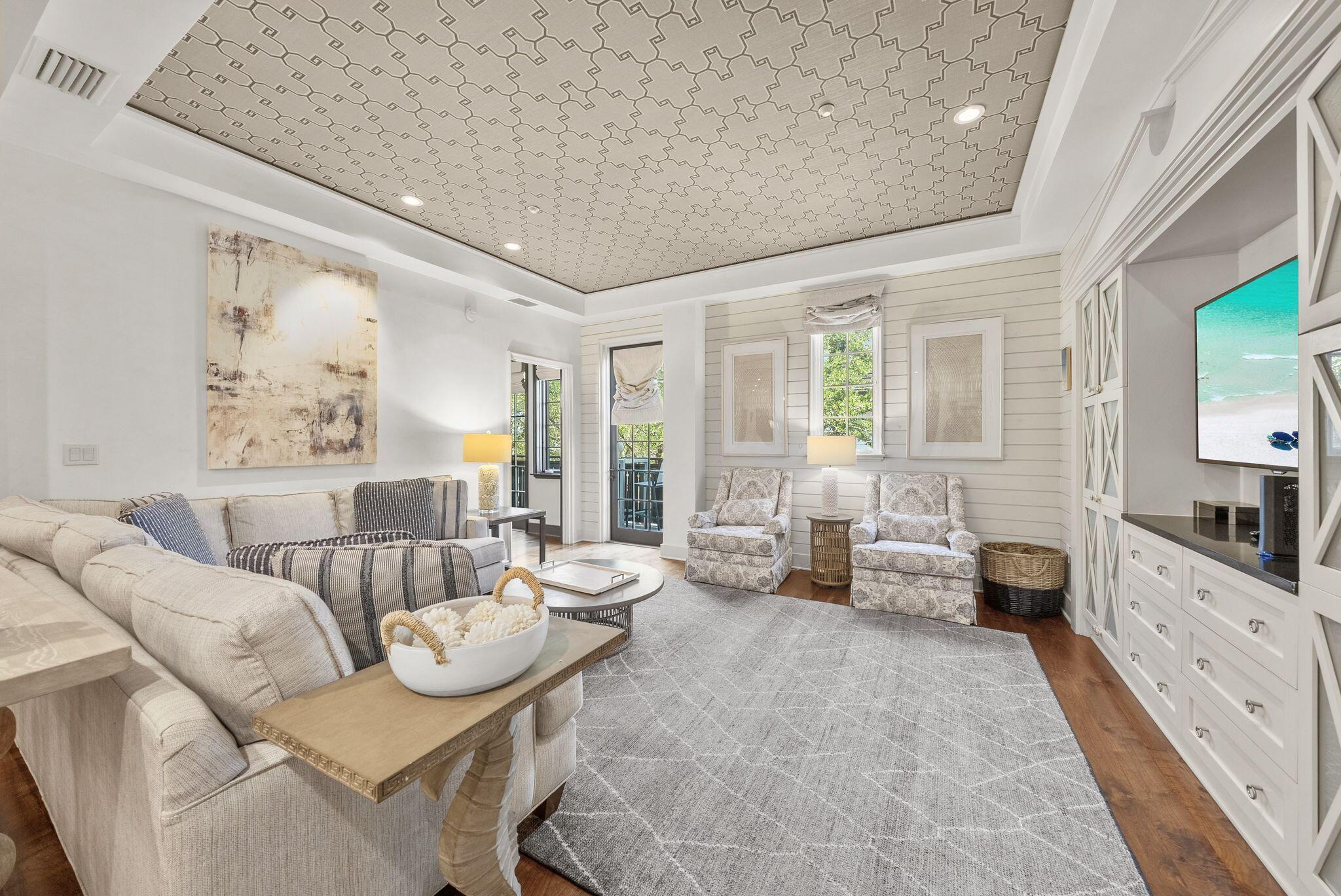 78 N Barrett Square # 1