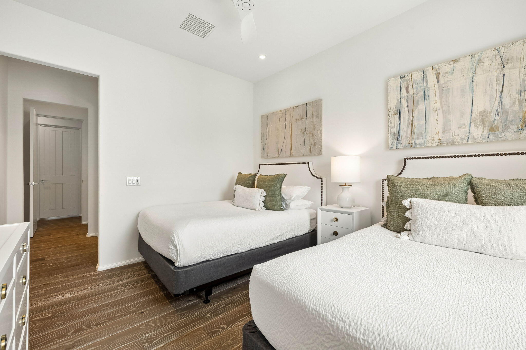 25 Stella Way M10