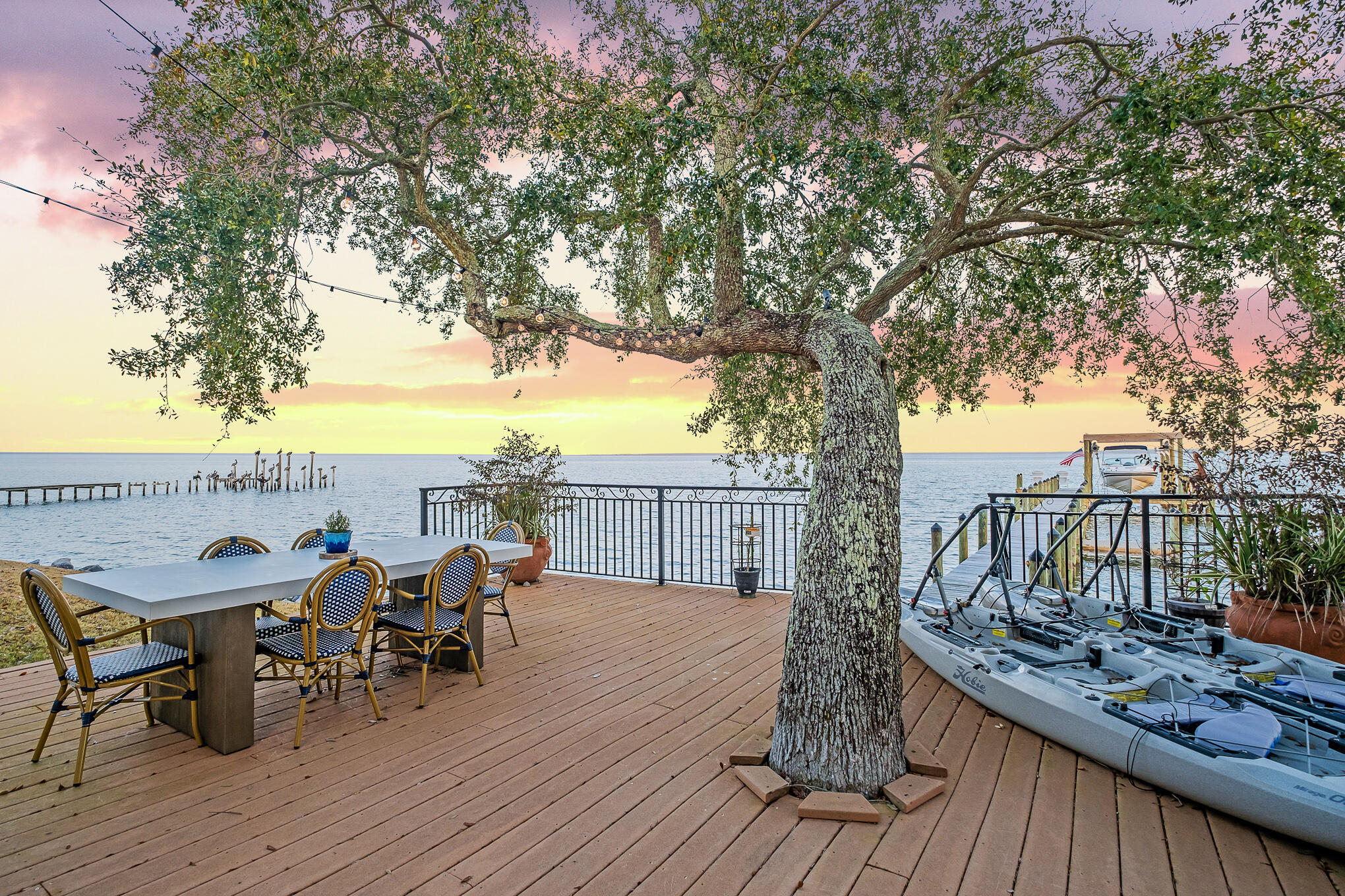 1807 Driftwood Point Road
