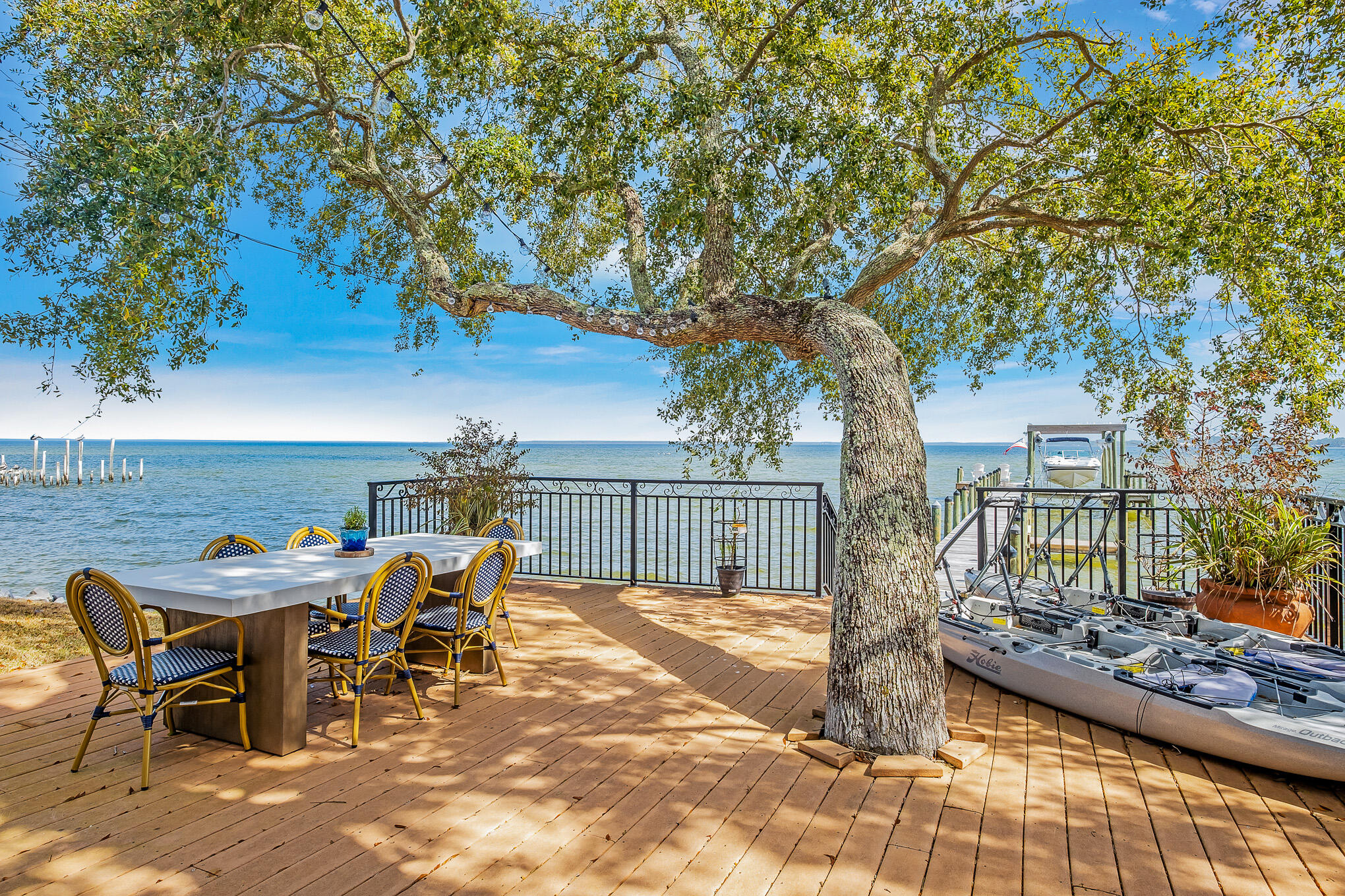 1807 Driftwood Point Road