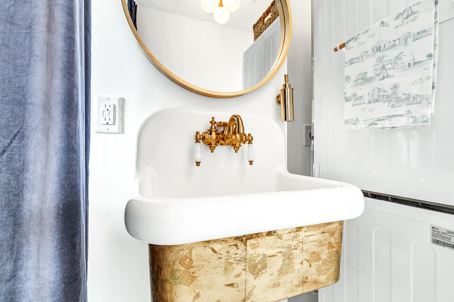 1785 E Co Highway 30A, Unit 303